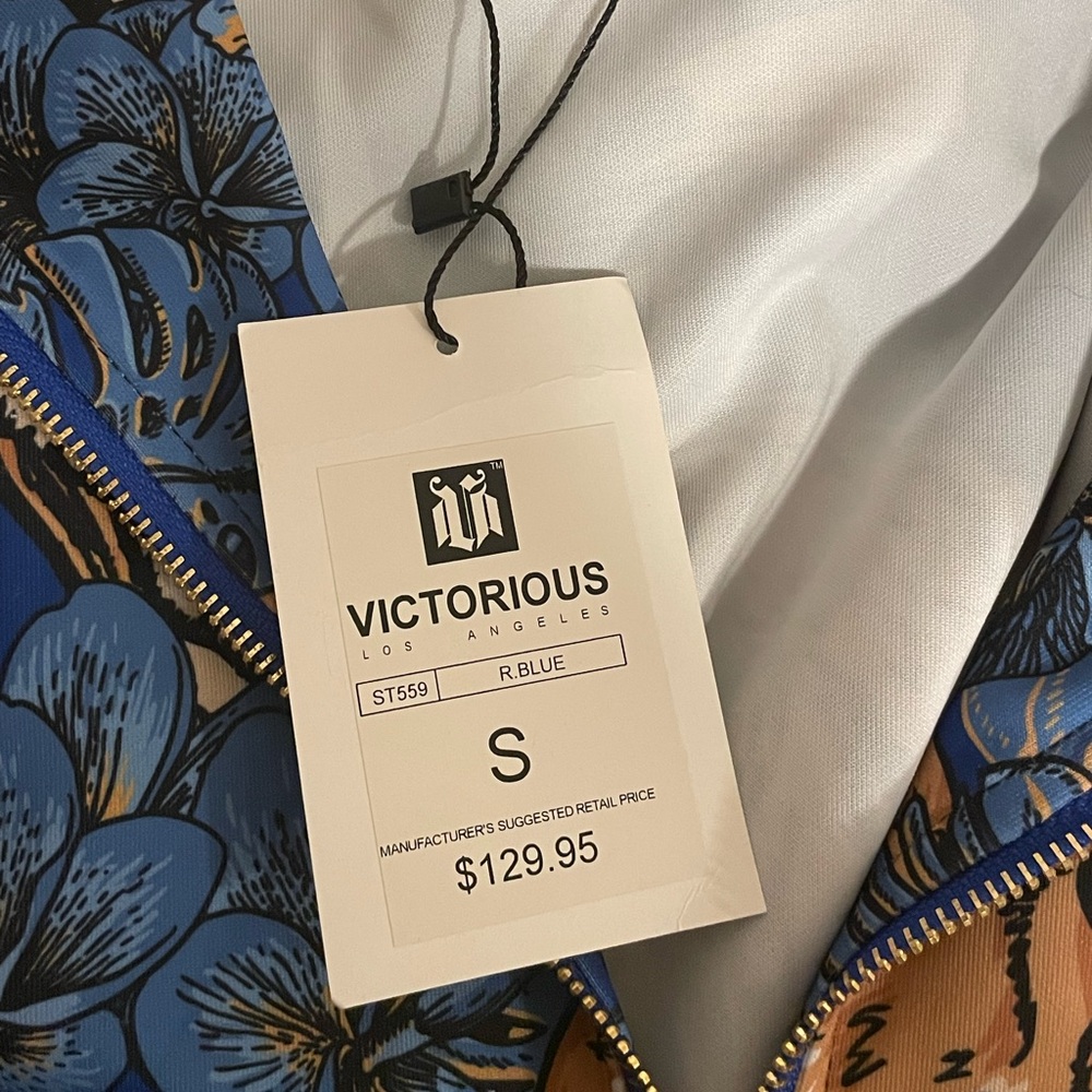 Victorious Tiger Tracksuit - New with tags - Picture 4 of 6